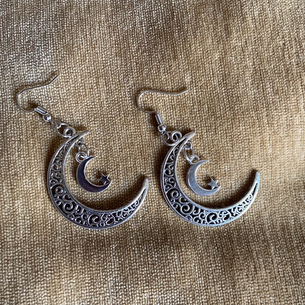 Moon star earrings - Picture 13 of 16